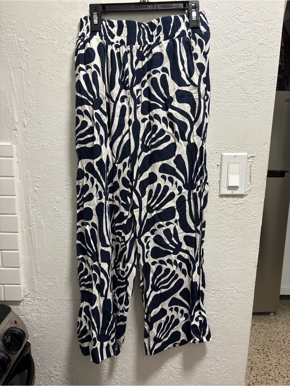 Christian Siriano Navy & White Abstract-Print Joggers